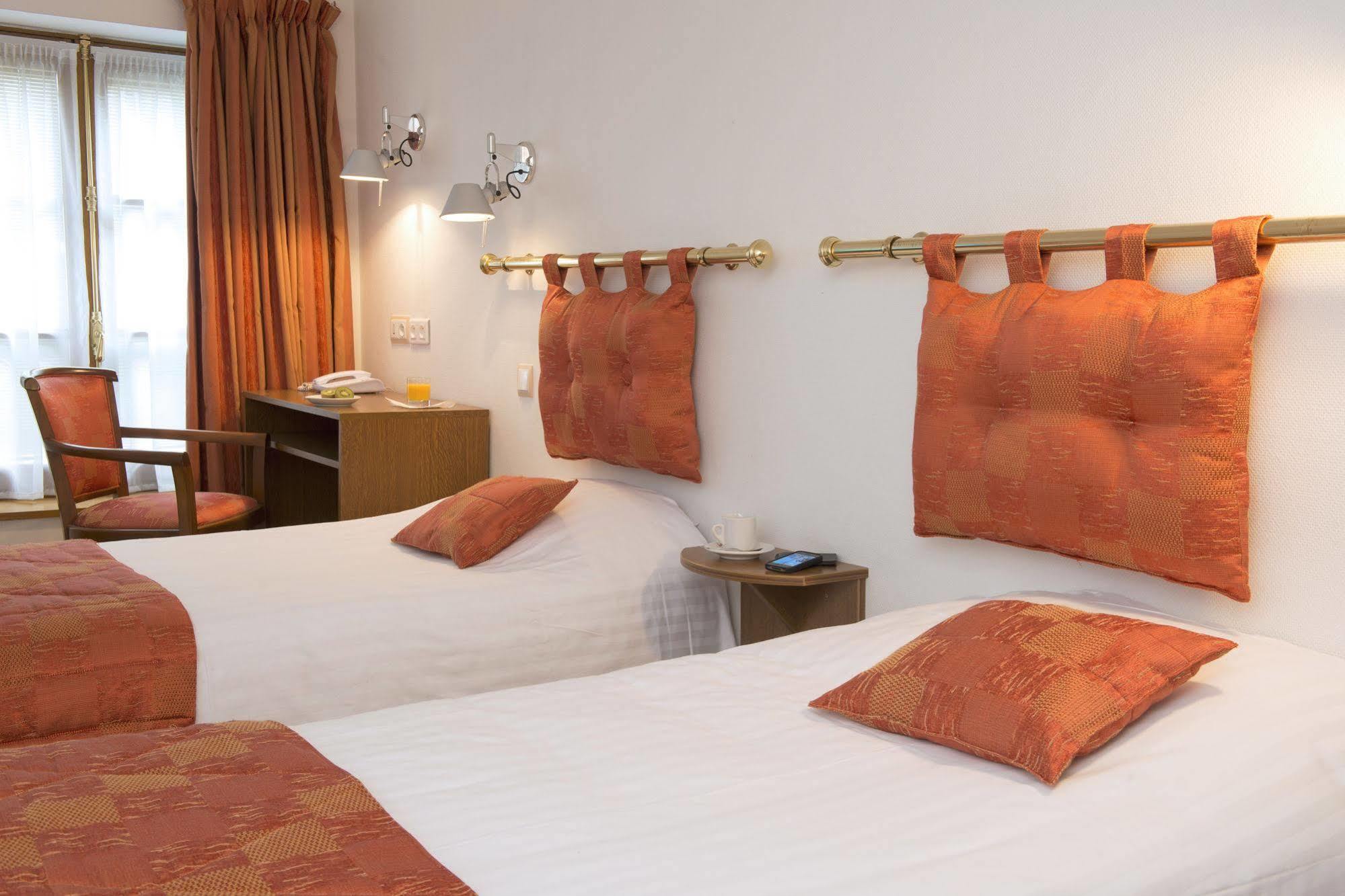 Le Saint Michel Hotel Sedan Luaran gambar