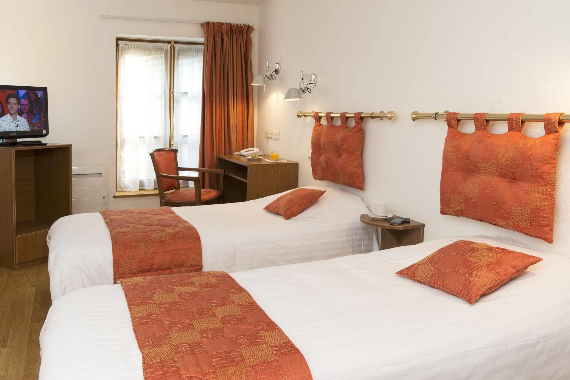 Le Saint Michel Hotel Sedan Luaran gambar